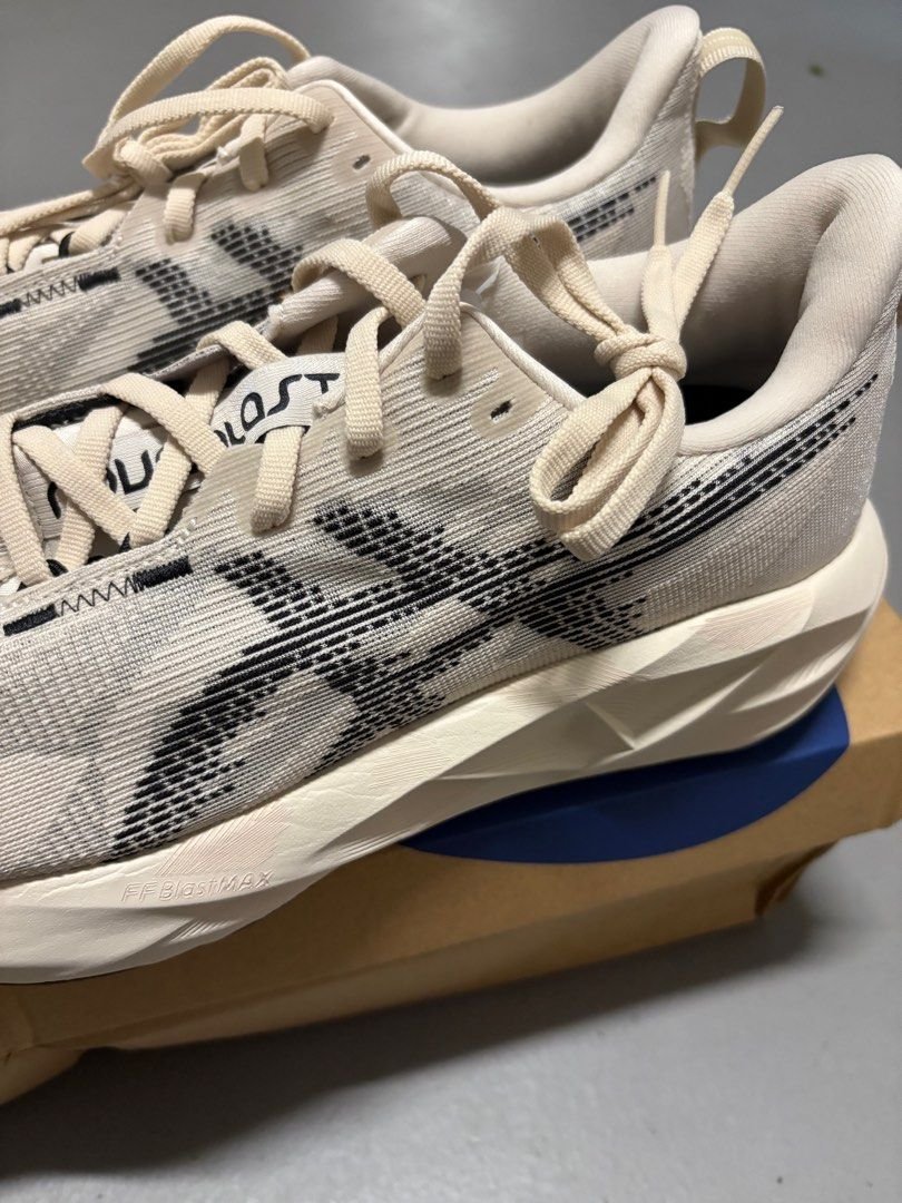 ASICS Novablast 5 - Image 3