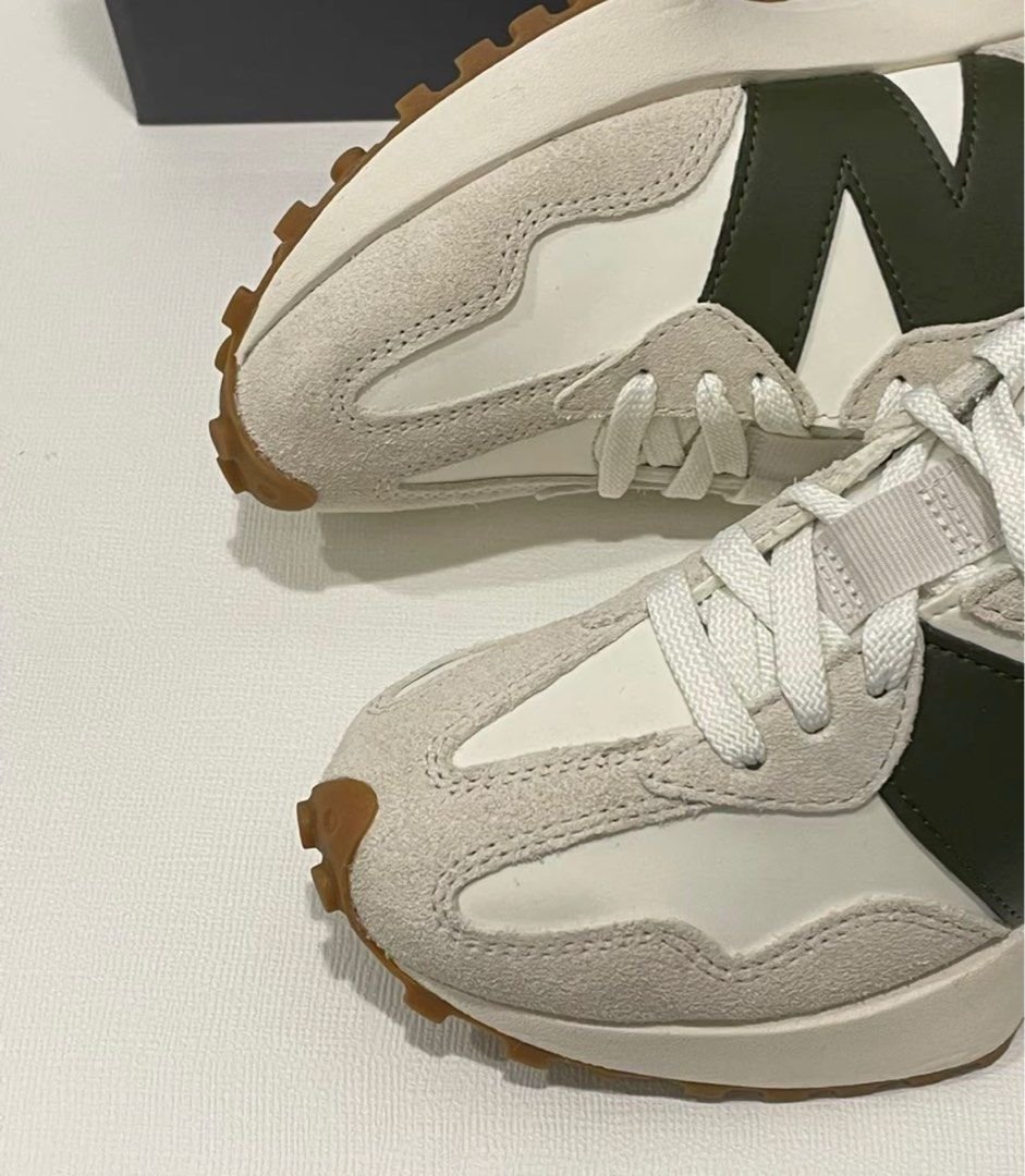 New Balance 327 Sneakers - Image 3