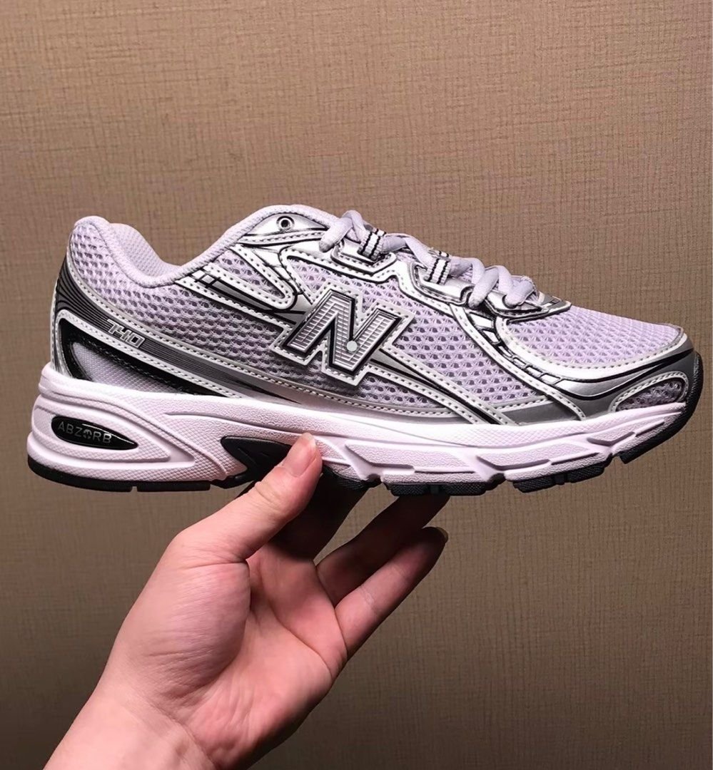 New Balance 740 - Image 4